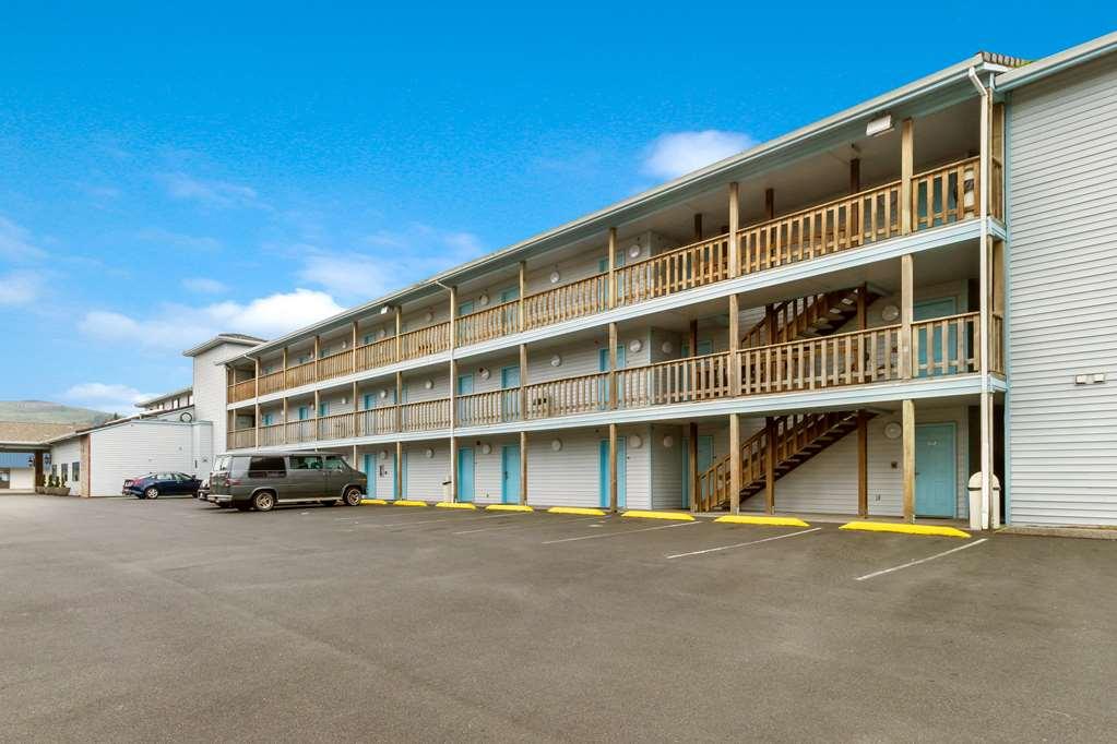 Red Lion Inn & Suites Seaside Esterno foto
